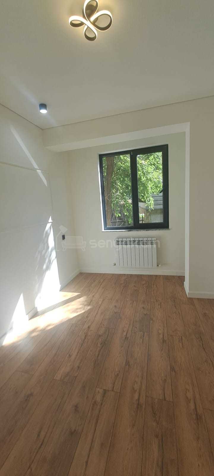 2 Սենյականոց Բնակարան Քարե Շենքում, 39քմ, 1/5 հարկ, Կապիտալ Վերանորոգված