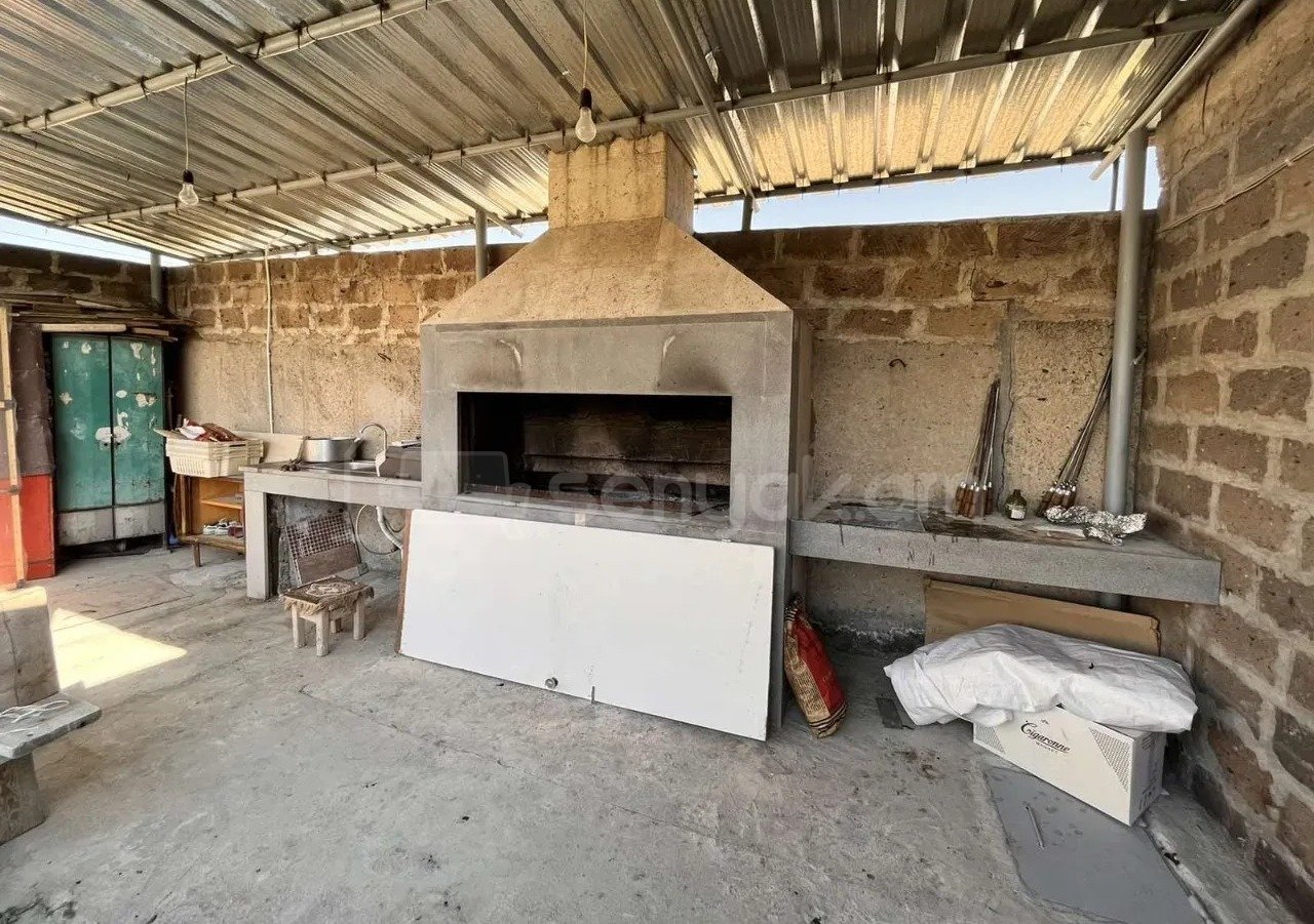 2 Սենյականոց Սեփական Տուն, 60քմ, Կոսմետիկ Վերանորոգված, Կահավորված