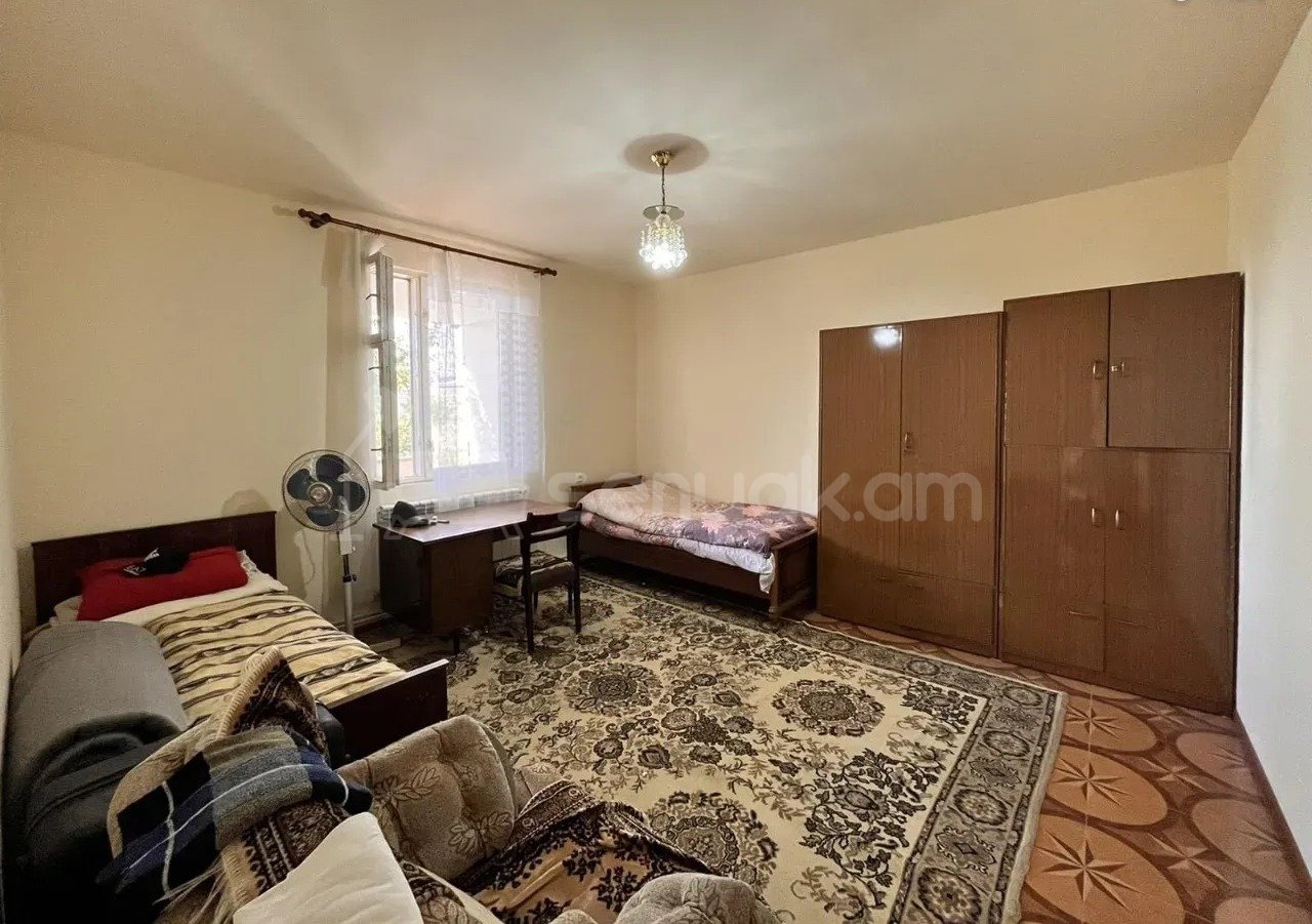 2 Սենյականոց Սեփական Տուն, 60քմ, Կոսմետիկ Վերանորոգված, Կահավորված