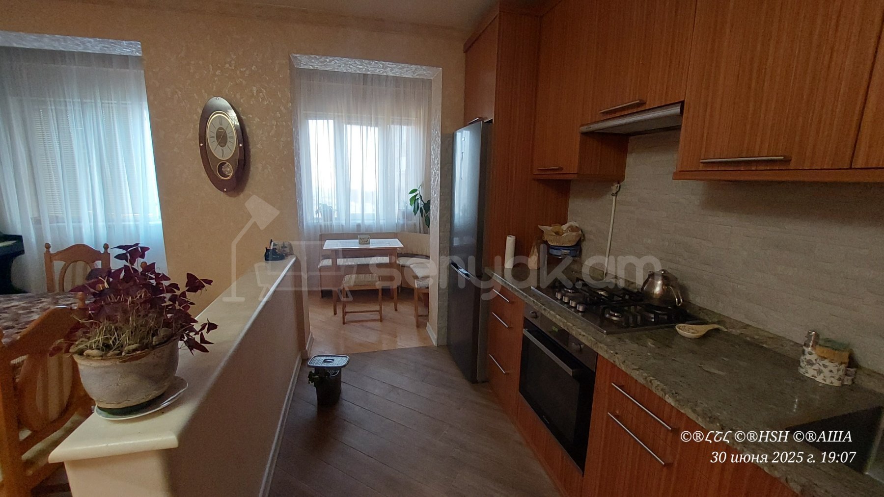 3 Սենյականոց Բնակարան, 78քմ, 6/9 հարկ, Կապիտալ Վերանորոգված, Կահավորված, Արևկող