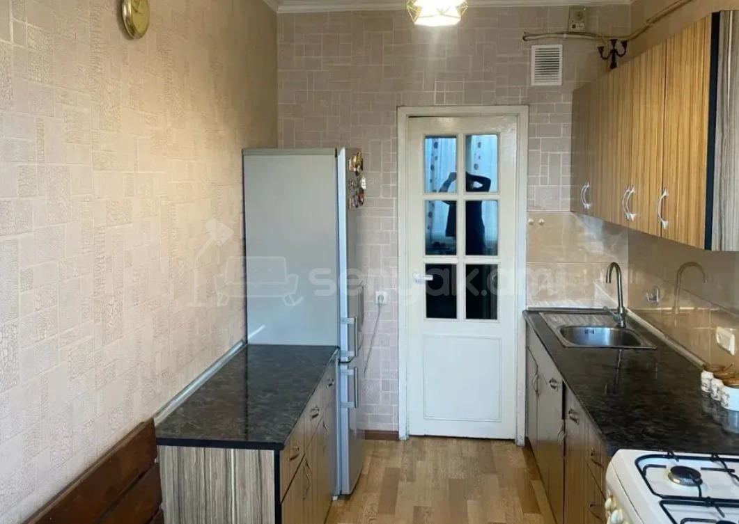 3 Սենյականոց Բնակարան, 84քմ, 8/14 հարկ, Պետական Վիճակում