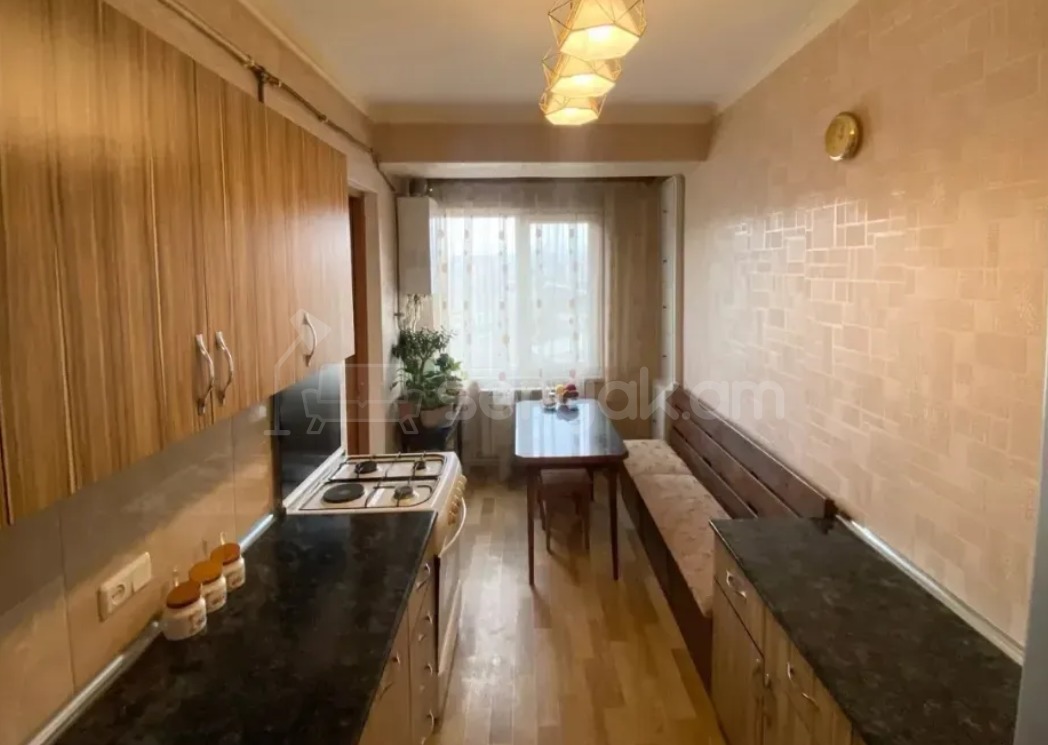 3 Սենյականոց Բնակարան, 84քմ, 8/14 հարկ, Պետական Վիճակում