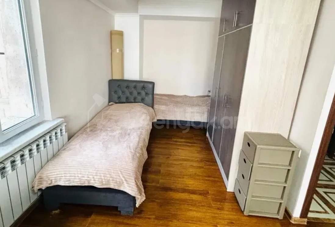 1 Սենյականոց Բնակարան, 42քմ, 5/9 հարկ, Կապիտալ Վերանորոգված