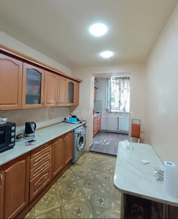 3 Սենյականոց Բնակարան, 76քմ, 1/9 հարկ, Կապիտալ Վերանորոգված