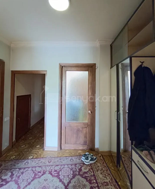 3 Սենյականոց Բնակարան, 76քմ, 1/9 հարկ, Կապիտալ Վերանորոգված