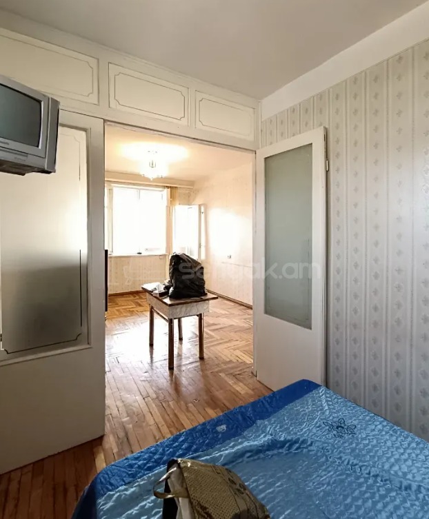 2 Սենյականոց Բնակարան Քարե Շենքում, 50քմ, 4/5 հարկ, Պետական Վիճակում