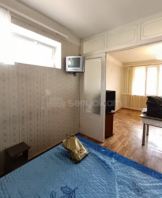 2 Սենյականոց Բնակարան Քարե Շենքում, 50քմ, 4/5 հարկ, Պետական Վիճակում