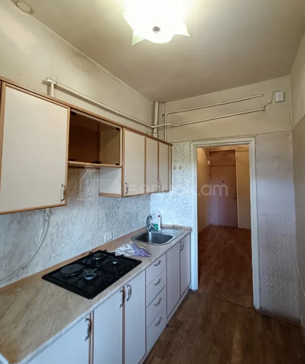 2 Սենյականոց Բնակարան Քարե Շենքում, 50քմ, 4/5 հարկ, Պետական Վիճակում