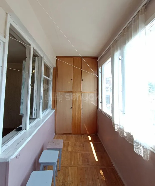 2 Սենյականոց Բնակարան Քարե Շենքում, 50քմ, 4/5 հարկ, Պետական Վիճակում