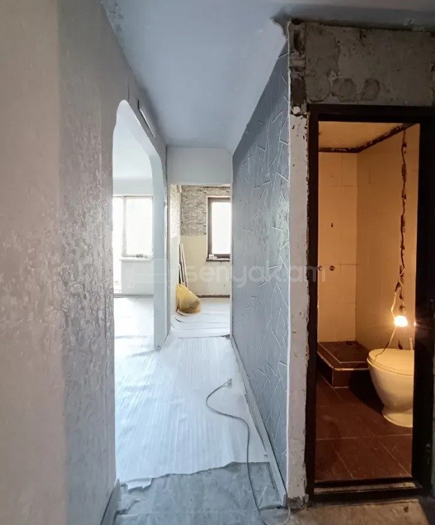 2 Սենյականոց Բնակարան Քարե Շենքում, 53քմ, 4/5 հարկ, Կոսմետիկ Վերանորոգված