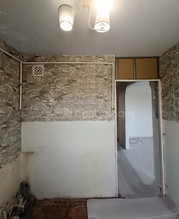 2 Սենյականոց Բնակարան Քարե Շենքում, 53քմ, 4/5 հարկ, Կոսմետիկ Վերանորոգված