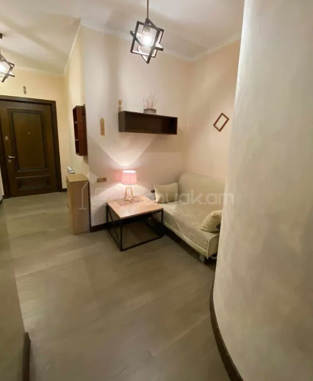 3 Սենյականոց Բնակարան Նորակառույցում, 80քմ, 11/19 հարկ, Դիզայներական Վերանորոգված