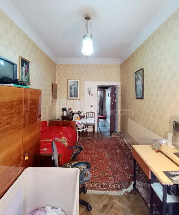 2 Սենյականոց Բնակարան Քարե Շենքում, 72քմ, 4/4 հարկ, Կոսմետիկ Վերանորոգված