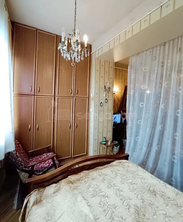 2 Սենյականոց Բնակարան Քարե Շենքում, 72քմ, 4/4 հարկ, Կոսմետիկ Վերանորոգված