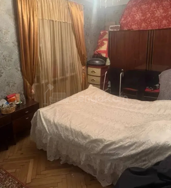3 Սենյականոց Բնակարան Քարե Շենքում, 76քմ, 5/5 հարկ, Պետական Վիճակում