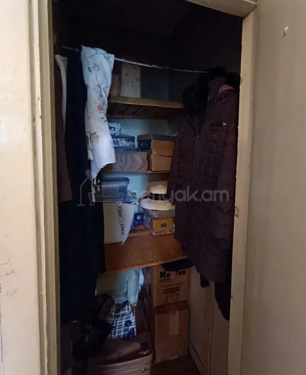 3 Սենյականոց Բնակարան Քարե Շենքում, 87քմ, 5/5 հարկ, Պետական Վիճակում