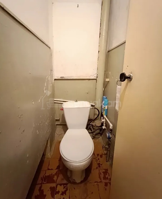 3 Սենյականոց Բնակարան Քարե Շենքում, 87քմ, 5/5 հարկ, Պետական Վիճակում