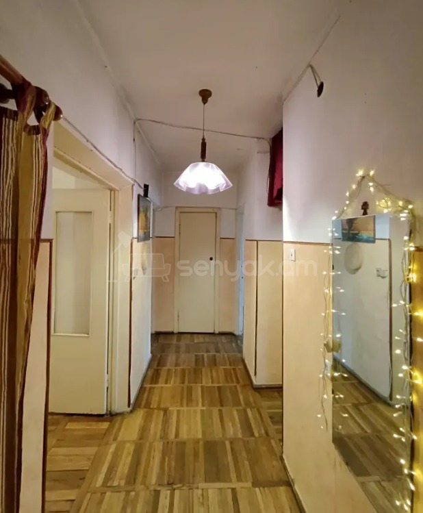 3 Սենյականոց Բնակարան Քարե Շենքում, 87քմ, 5/5 հարկ, Պետական Վիճակում