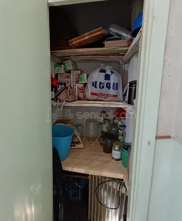 3 Սենյականոց Բնակարան Քարե Շենքում, 87քմ, 5/5 հարկ, Պետական Վիճակում