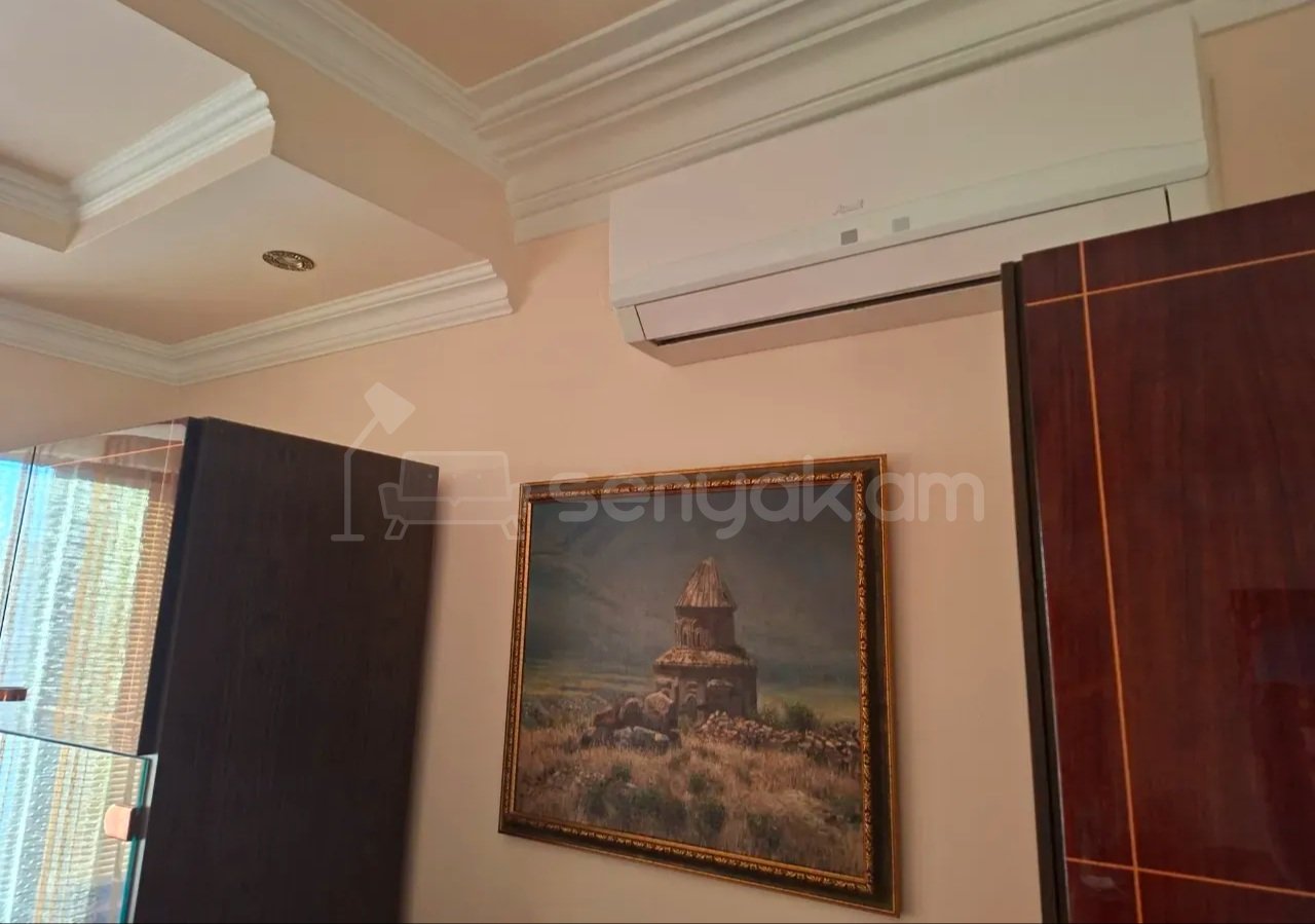 3 Սենյականոց Բնակարան, 76քմ, 9/9 հարկ, Կապիտալ Վերանորոգված