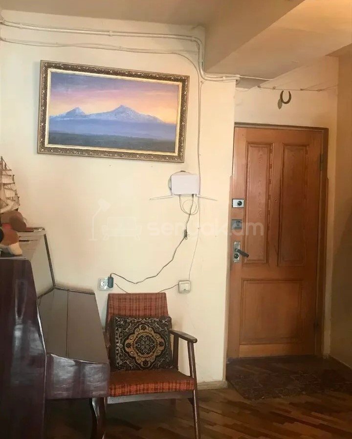 3 Սենյականոց Բնակարան, 88քմ, 3/14 հարկ, Նորմալ Վիճակում