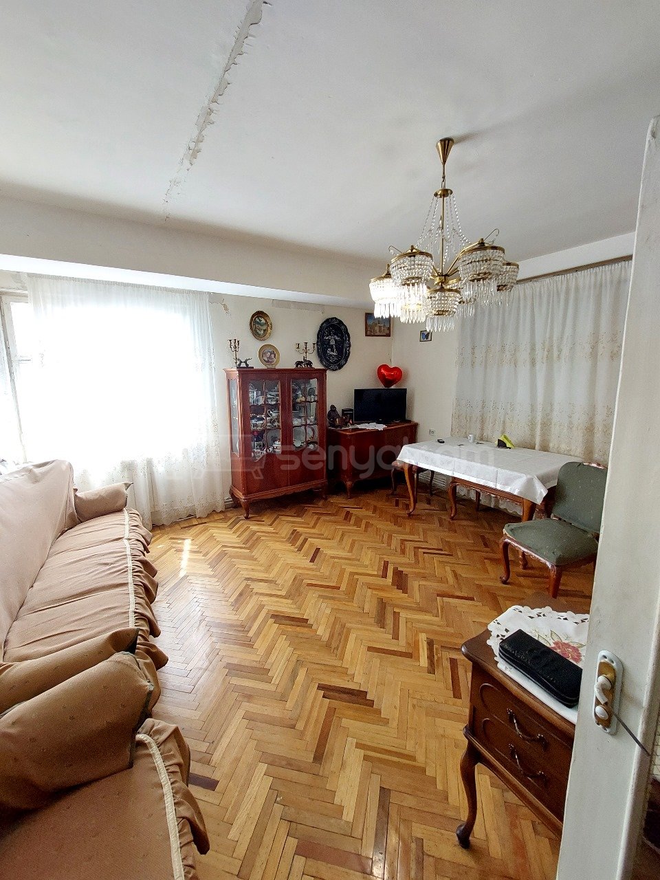 3 Սենյականոց Բնակարան, 88քմ, 3/14 հարկ, Նորմալ Վիճակում