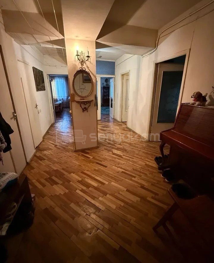 3 Սենյականոց Բնակարան, 88քմ, 3/14 հարկ, Նորմալ Վիճակում