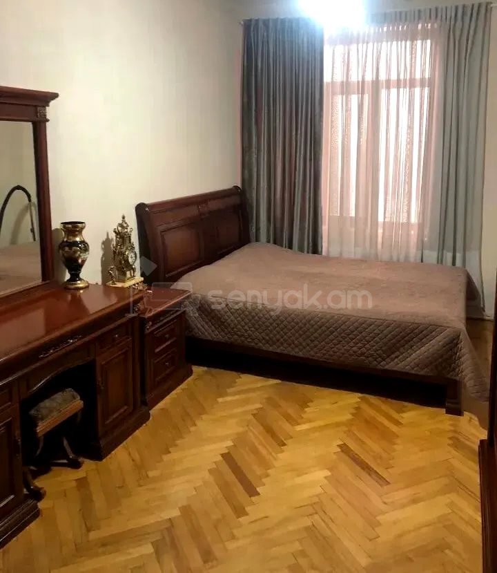 3 Սենյականոց Բնակարան Քարե Շենքում, 78քմ, 2/4 հարկ, Կոսմետիկ Վերանորոգված