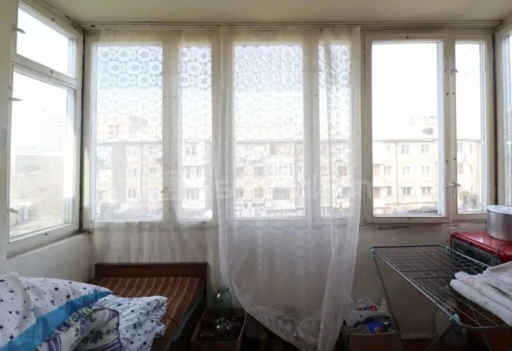 3 Սենյականոց Բնակարան, 64քմ, 4/4 հարկ, Նորմալ Վիճակում