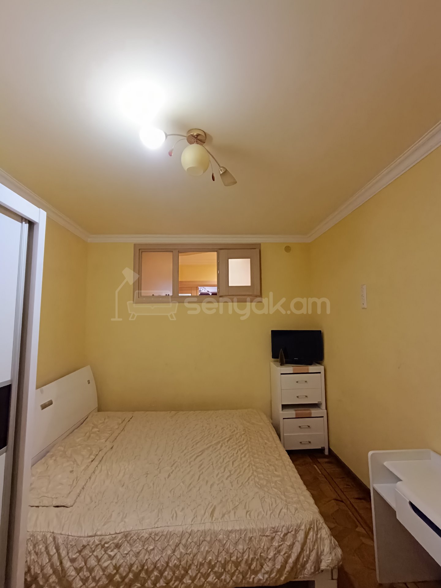 3 Սենյականոց Բնակարան Քարե Շենքում, 108քմ, 1/5 հարկ, Կապիտալ Վերանորոգված