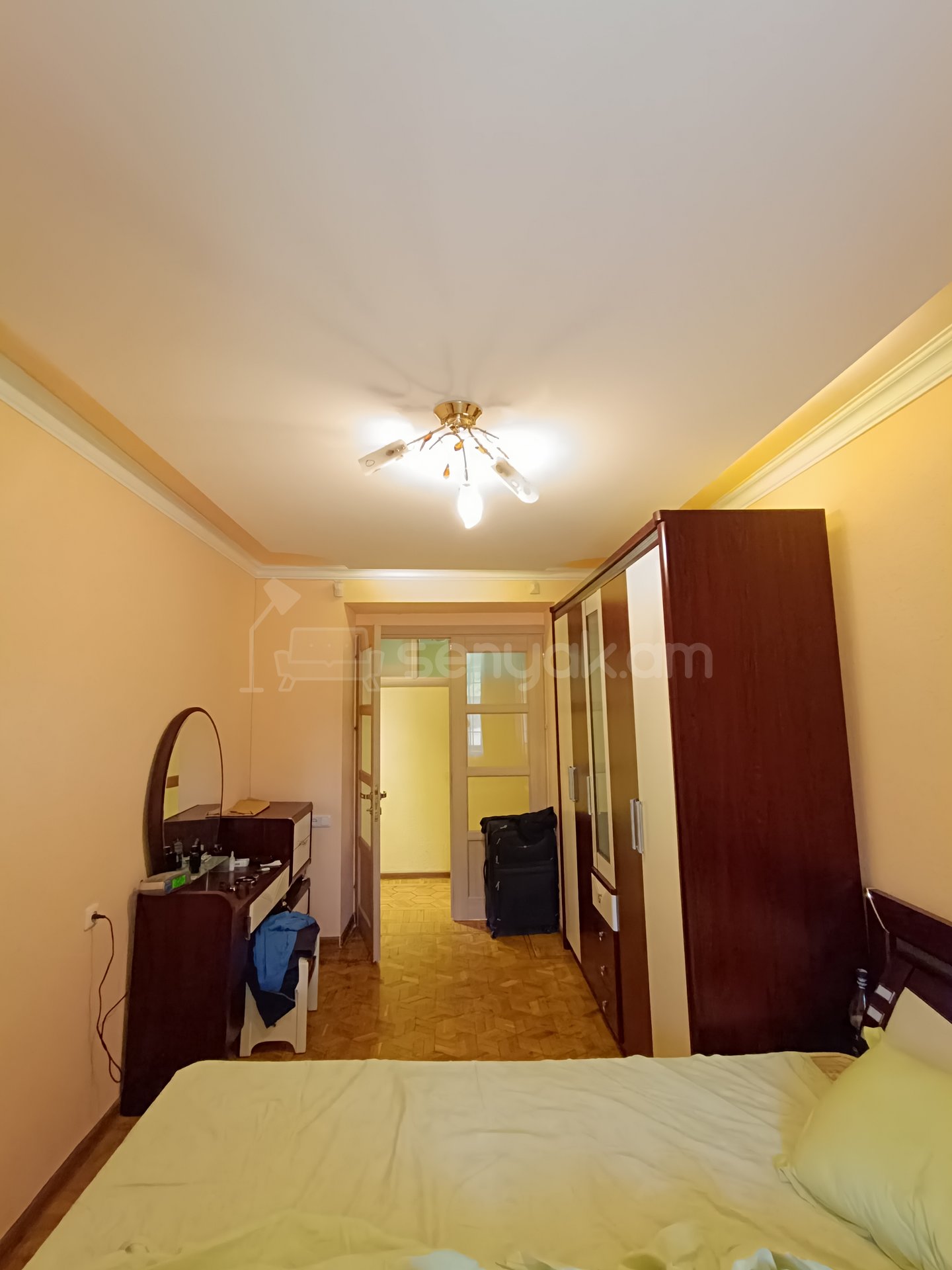 3 Սենյականոց Բնակարան Քարե Շենքում, 108քմ, 1/5 հարկ, Կապիտալ Վերանորոգված