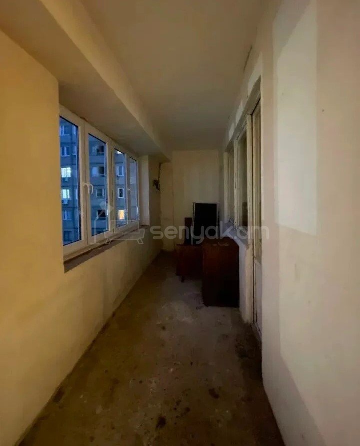 4 Սենյականոց Բնակարան, 86քմ, 7/9 հարկ, Պետական Վիճակում