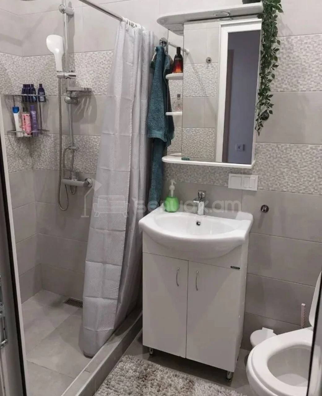 2 Սենյականոց Բնակարան Քարե Շենքում, 44քմ, 5/5 հարկ, Կապիտալ Վերանորոգված, Կահավորված, Արևկող