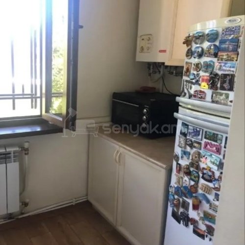 1 Սենյականոց Բնակարան Քարե Շենքում, 47քմ, 2/5 հարկ, Կապիտալ Վերանորոգված, Կահավորված, Արևկող