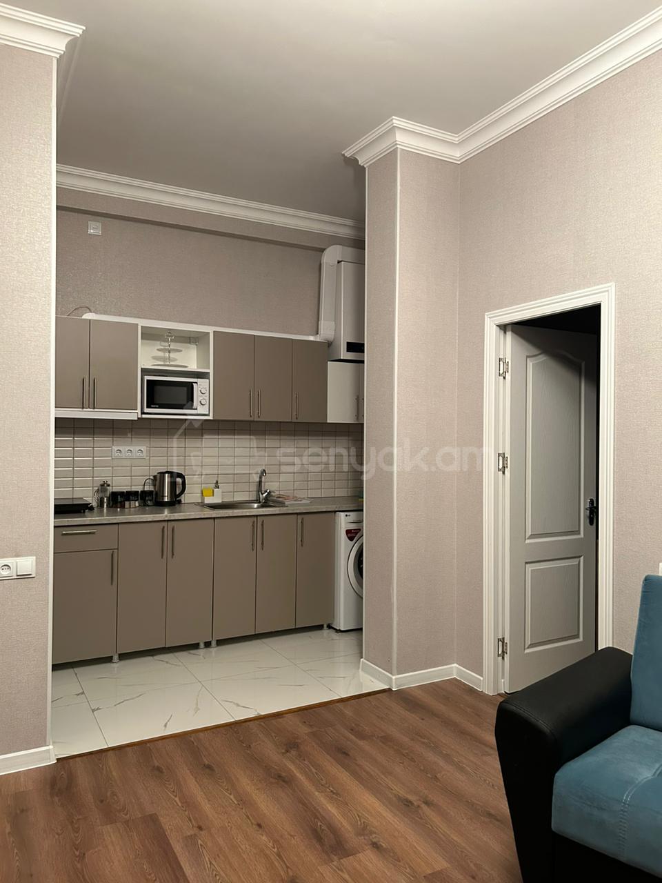 2 Սենյականոց Բնակարան Նորակառույցում, 48քմ, 2/2 հարկ, Կապիտալ Վերանորոգված