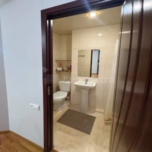 2 Սենյականոց Բնակարան, 45քմ, 7/12 հարկ, Կապիտալ Վերանորոգված, Կահավորված, Արևկող