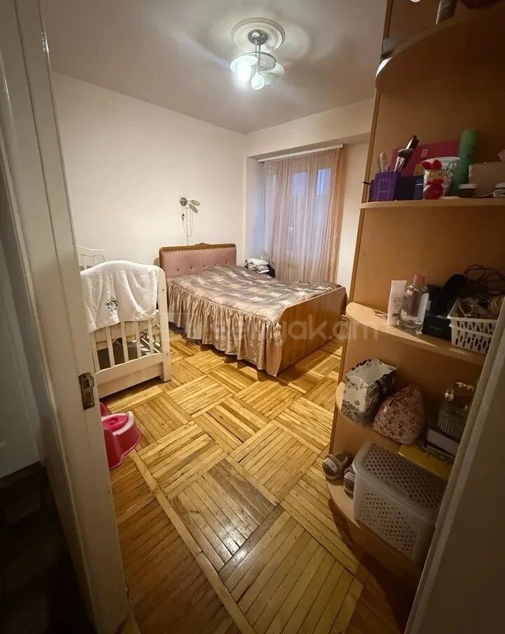 4 Սենյականոց Բնակարան, 87քմ, 8/9 հարկ, Նորմալ Վիճակում