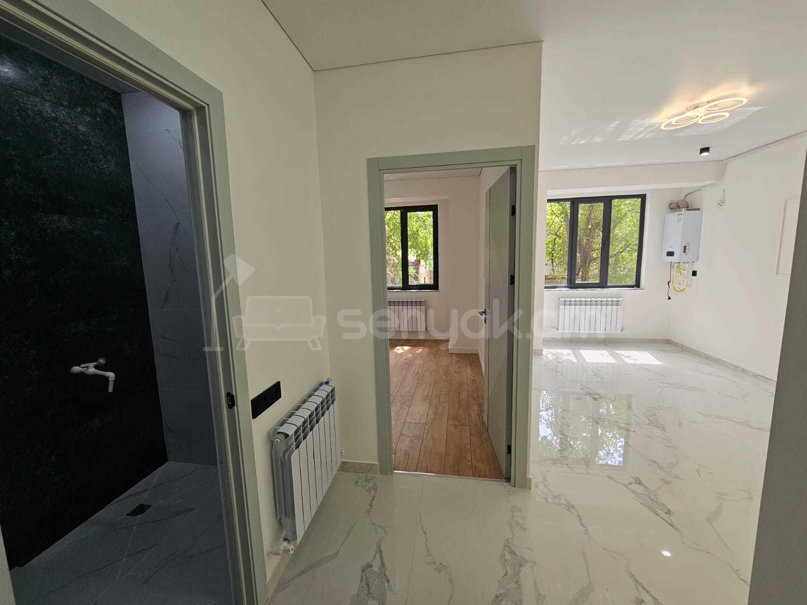 2 Սենյականոց Բնակարան Քարե Շենքում, 39քմ, 1/5 հարկ, Դիզայներական Վերանորոգված