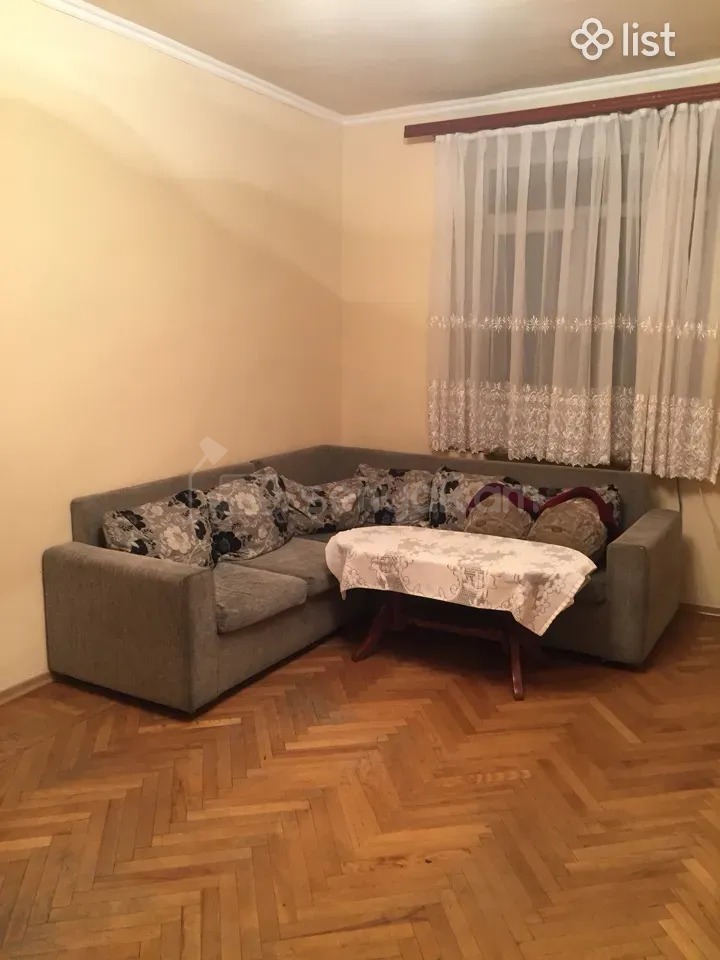 2 Սենյականոց Բնակարան Քարե Շենքում, 48քմ, 5/9 հարկ, Նորմալ Վիճակում, Կահավորված