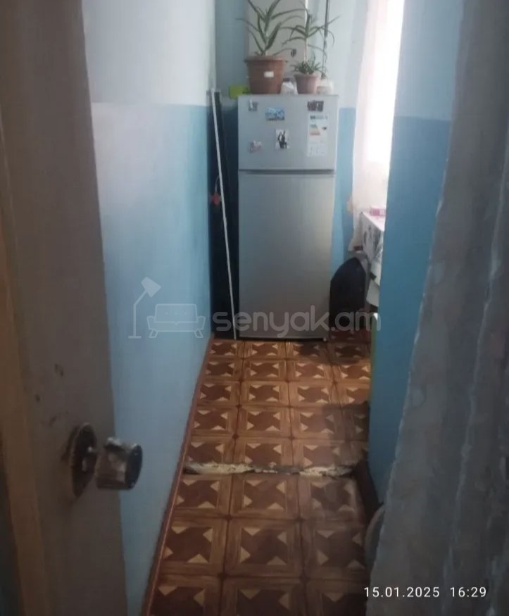 2 Սենյականոց Բնակարան Քարե Շենքում, 56քմ, 3/5 հարկ, Նորմալ Վիճակում, Կահավորված, Արևկող