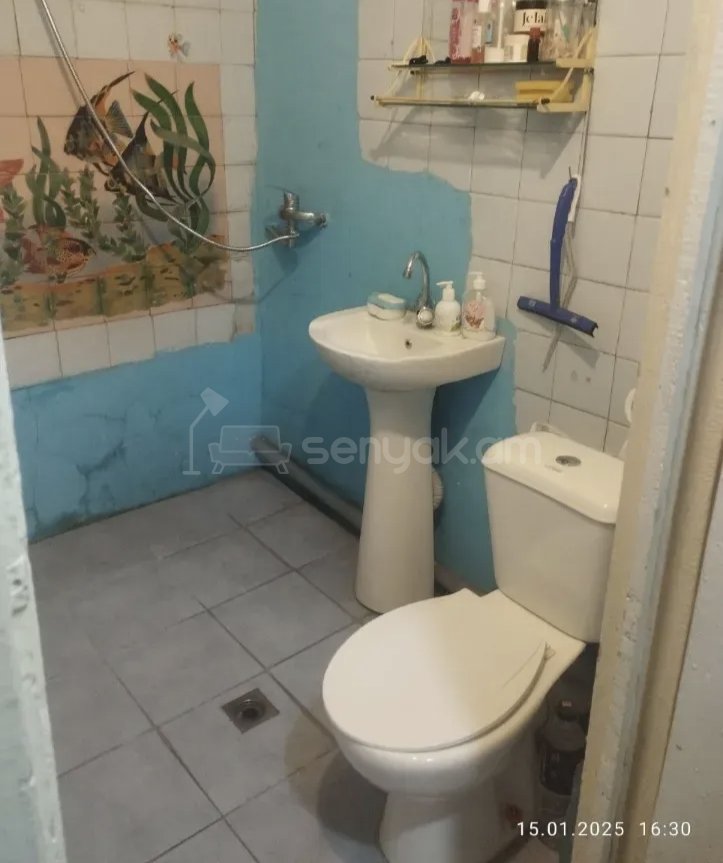2 Սենյականոց Բնակարան Քարե Շենքում, 56քմ, 3/5 հարկ, Նորմալ Վիճակում, Կահավորված, Արևկող