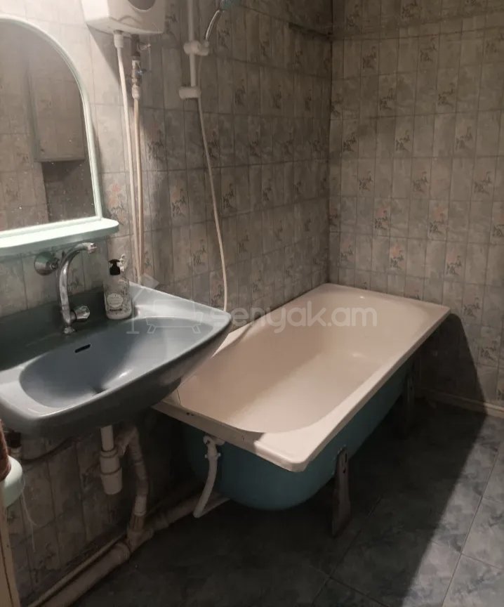 2 Սենյականոց Բնակարան, 62քմ, 4/9 հարկ, Նորմալ Վիճակում, Կահավորված, Արևկող