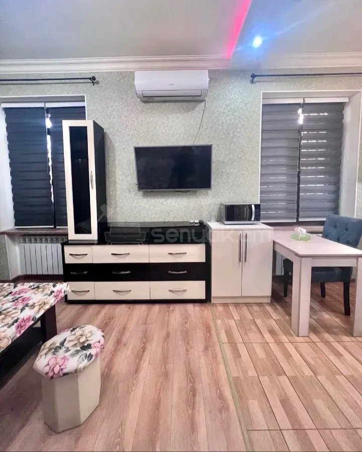 2 Սենյականոց Բնակարան Քարե Շենքում, 32քմ, 1/3 հարկ, Կապիտալ Վերանորոգված, Կահավորված