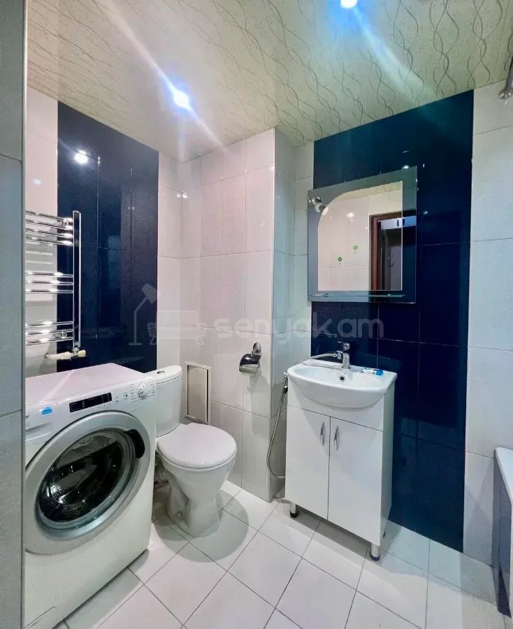2 Սենյականոց Բնակարան Քարե Շենքում, 32քմ, 1/3 հարկ, Կապիտալ Վերանորոգված, Կահավորված