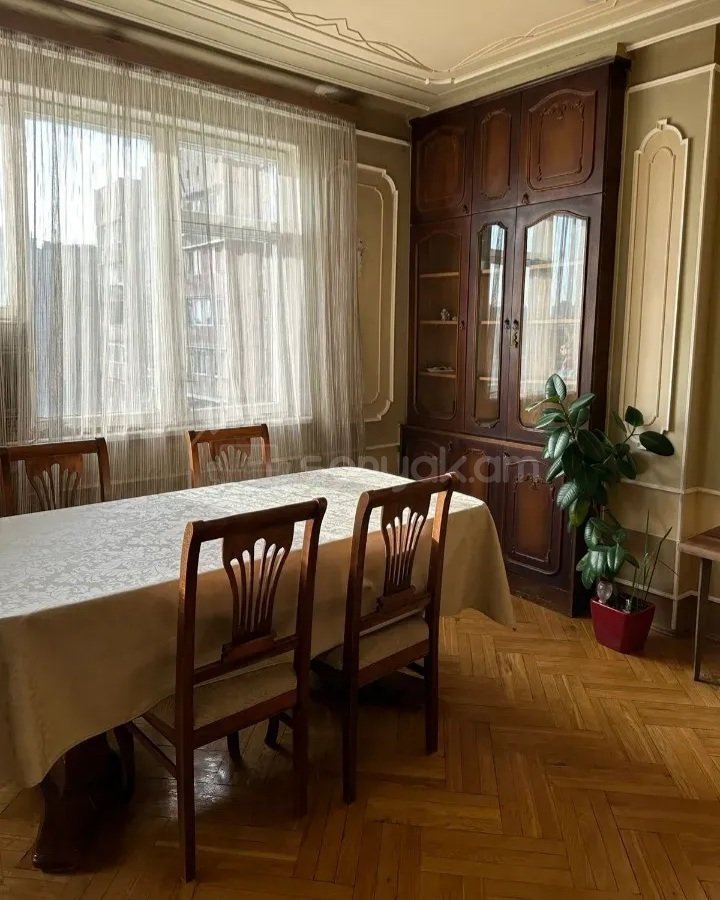 2 Սենյականոց Բնակարան, 64քմ, 7/10 հարկ, Նորմալ Վիճակում, Կահավորված, Արևկող