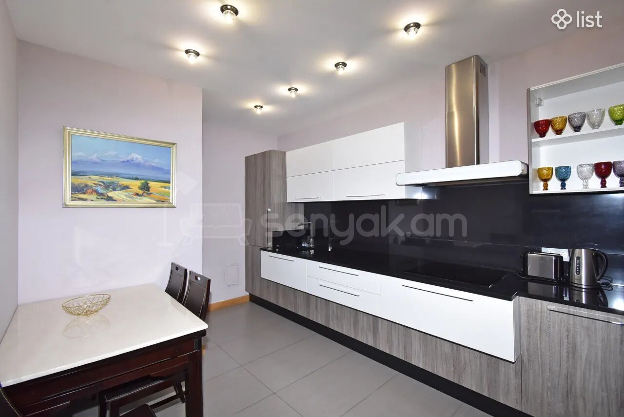 3 Սենյականոց Բնակարան, 106քմ, 7/10 հարկ, Կապիտալ Վերանորոգված