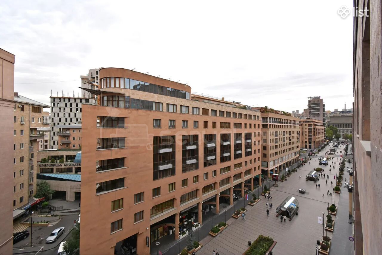 3 Սենյականոց Բնակարան, 106քմ, 7/10 հարկ, Կապիտալ Վերանորոգված