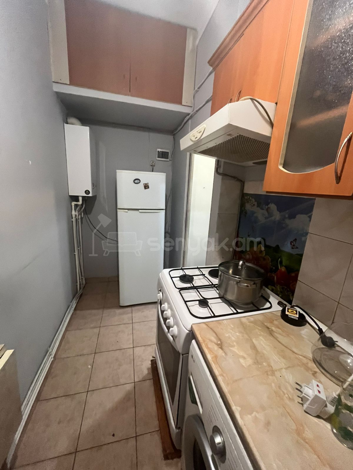 2 Սենյականոց Բնակարան Քարե Շենքում, 60քմ, 3/5 հարկ, Նորմալ Վիճակում, Կահավորված, Արևկող