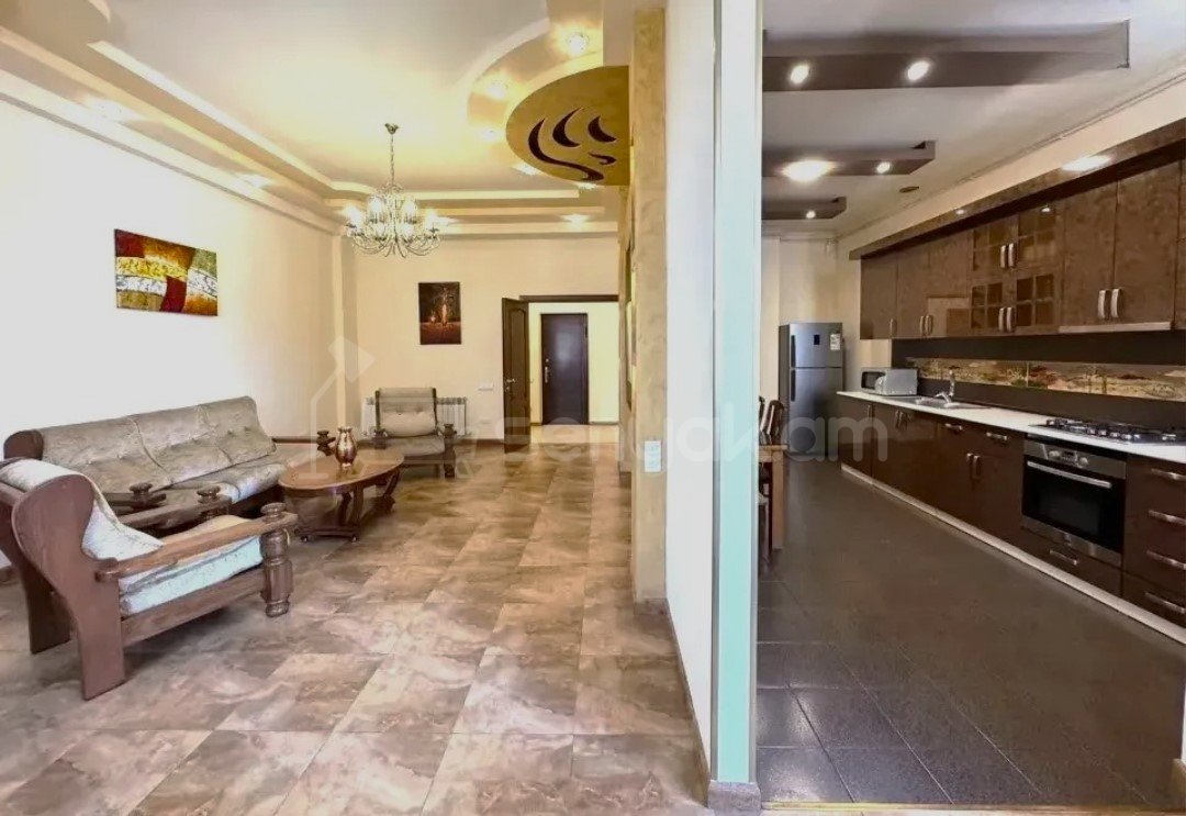 3 Սենյականոց Բնակարան Նորակառույցում, 95քմ, 15/15 հարկ, Դիզայներական Վերանորոգված, Կահավորված