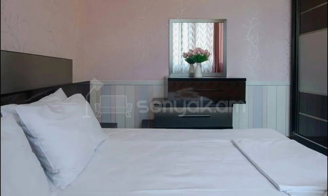 3 Սենյականոց Բնակարան Նորակառույցում, 95քմ, 15/15 հարկ, Դիզայներական Վերանորոգված, Կահավորված
